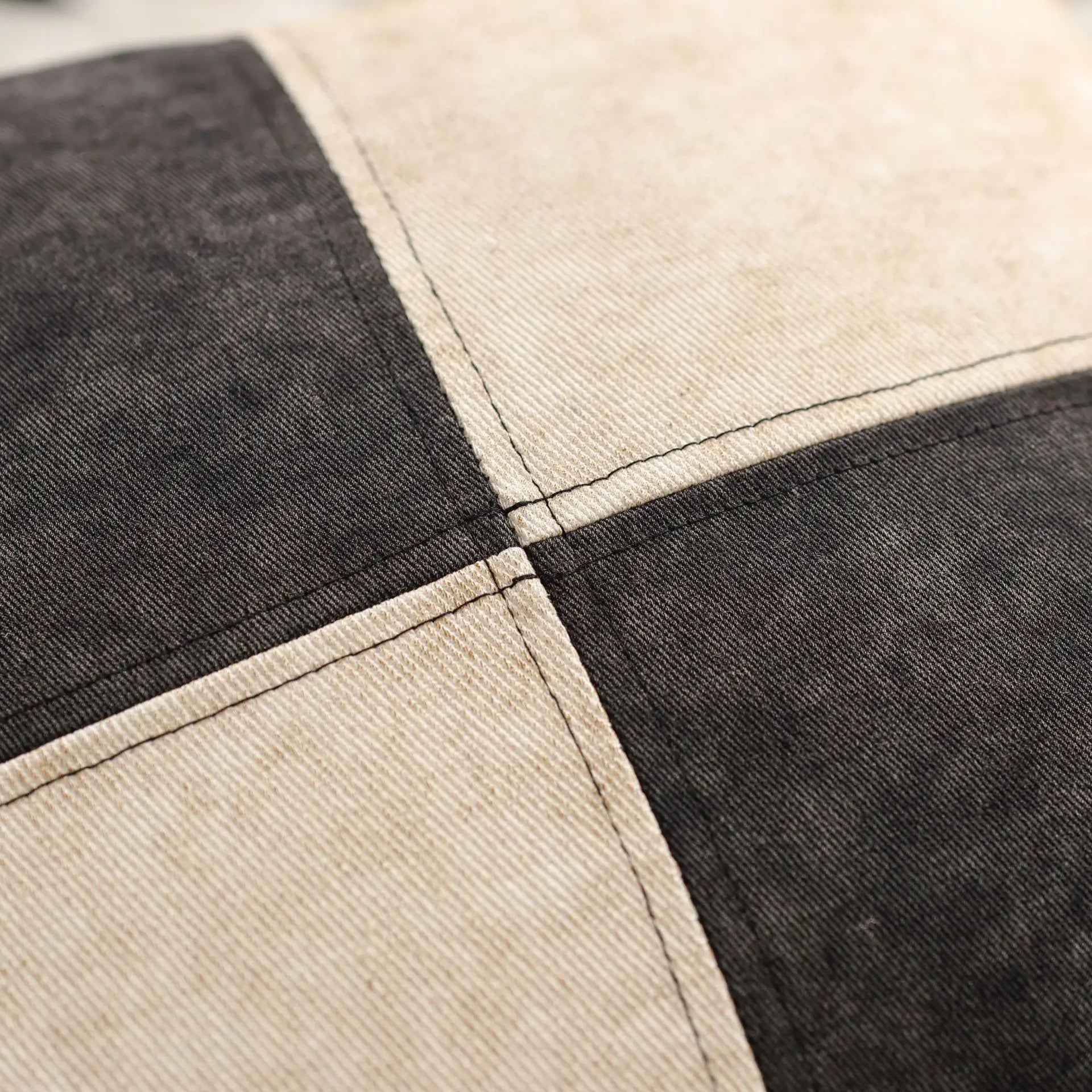 Denim cushion cover – Yarn-dyed polyester – Modern rustic design – Versatile home accessory 6