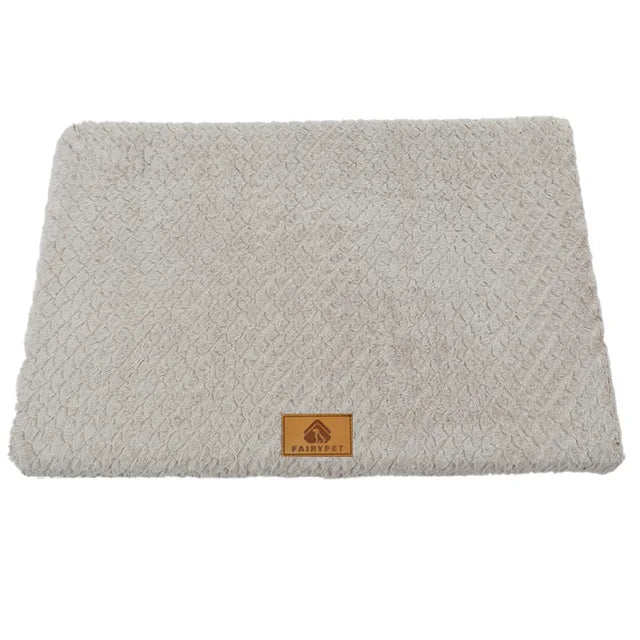 Large dog bed mat in ultra-comfort plush material featuring a cozy, non-slip design. Ideal for all breeds, this soft mat is perfect for creating 2