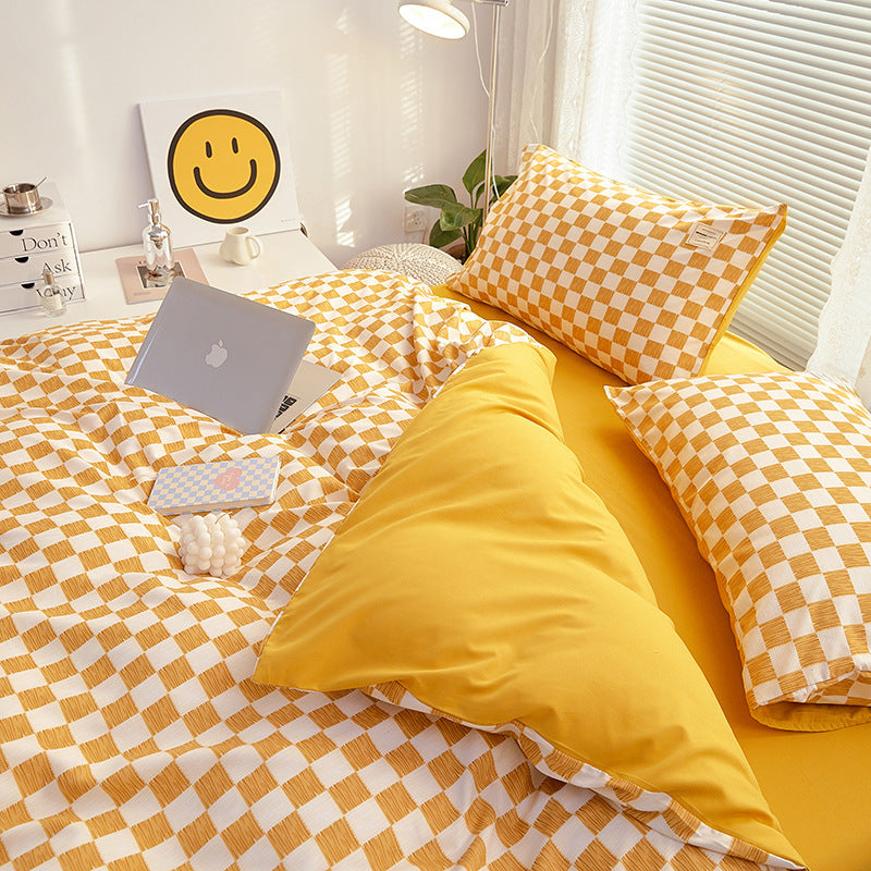 Duvet cover – Soft cotton-polyester blend – Mini checkered design – Cozy bedding for queen or king size 9