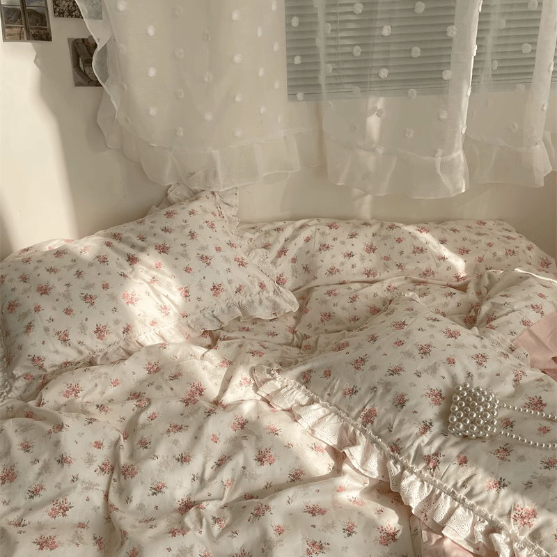 Duvet cover set – 100% cotton – Embroidered pink floral design – Queen or King size options 4