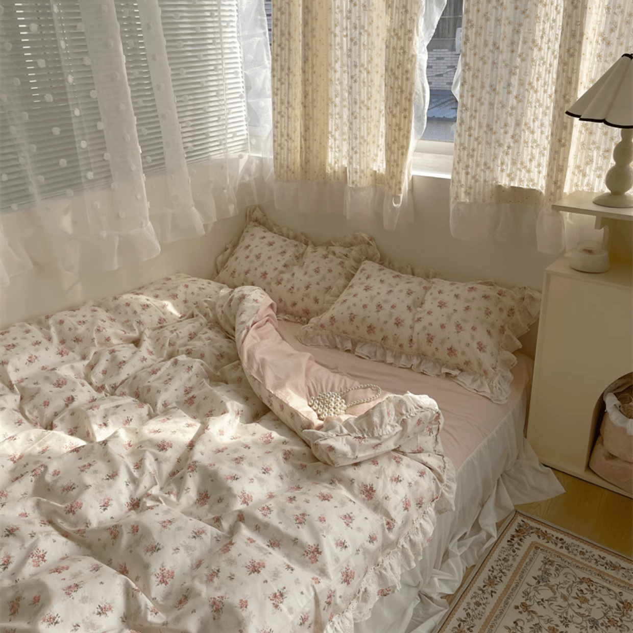 Duvet cover set – 100% cotton – Embroidered pink floral design – Queen or King size options 5