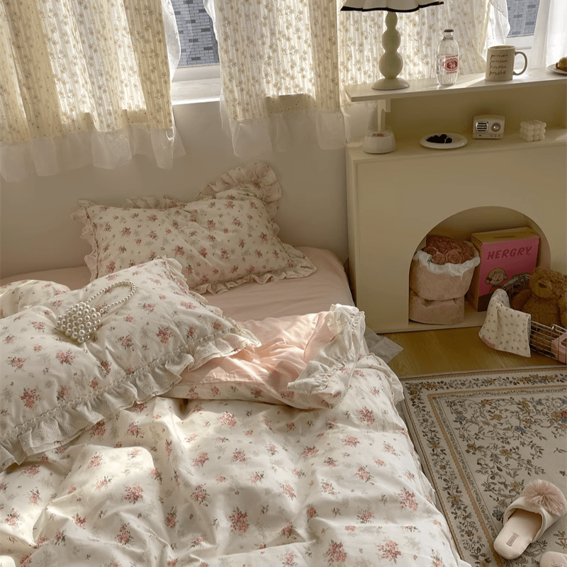 Duvet cover set – 100% cotton – Embroidered pink floral design – Queen or King size options 6