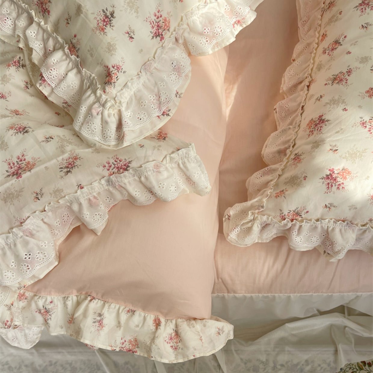 Duvet cover set – 100% cotton – Embroidered pink floral design – Queen or King size options 7