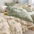 Duvet cover set – Reversible cotton-polyester blend – Green garden design – Queen size available 0