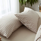 Duvet cover set – Soft cotton blend – Brown gingham design – Cozy minimalist style – Available in Twin, Queen, King 2