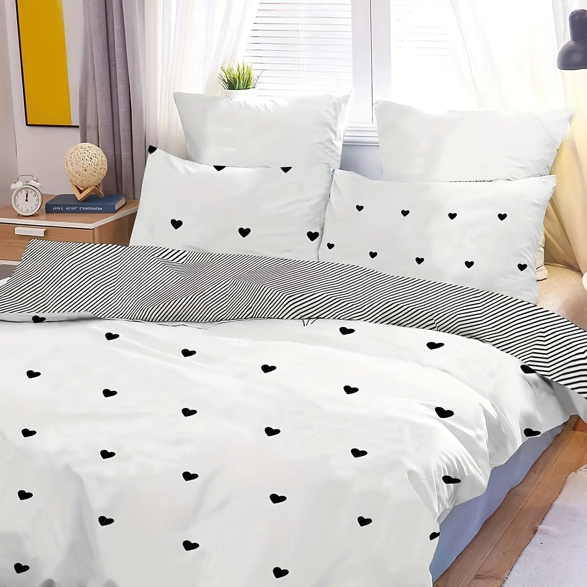 Duvet cover set – Soft polyester – Black love print – Cozy bedroom accessory 2