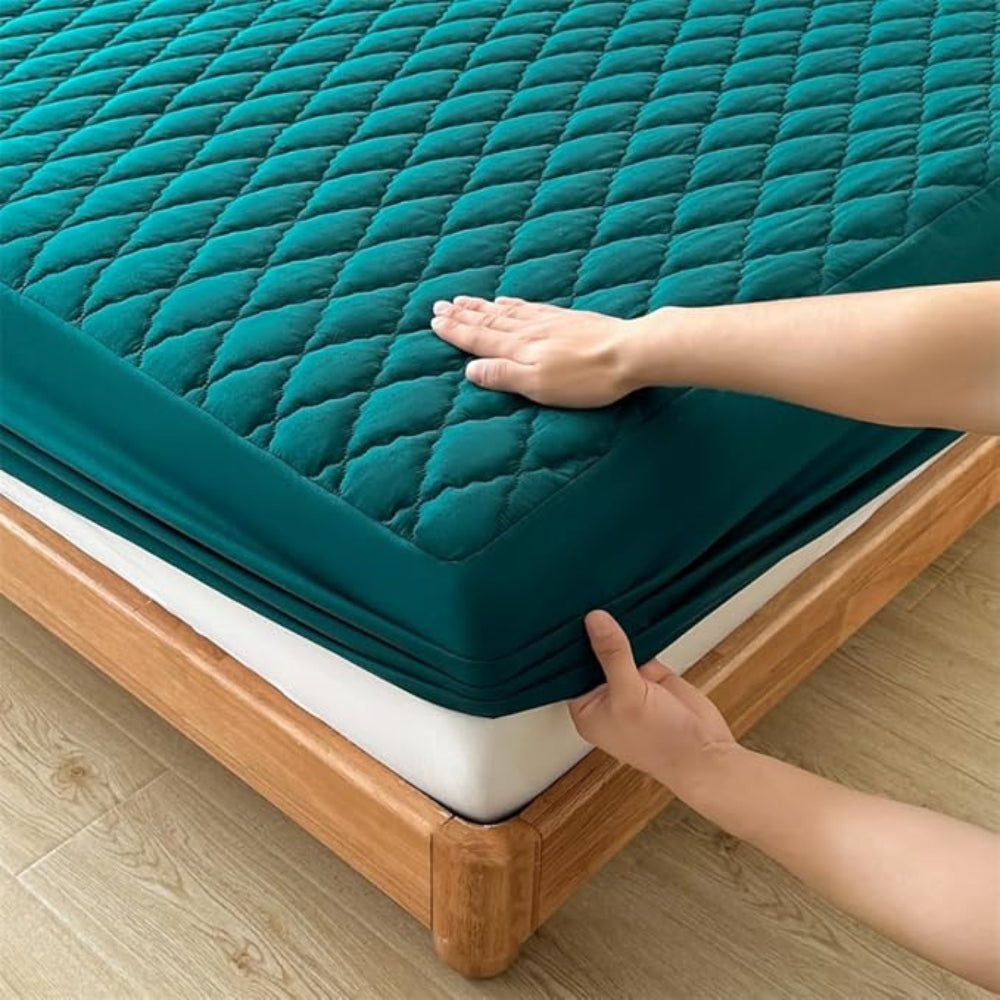 Elegant Collection | Waterproof Fitted Sheet Set with Deep Pockets Ð Ultimate Mattress Protection for Luxurious Comfort 4