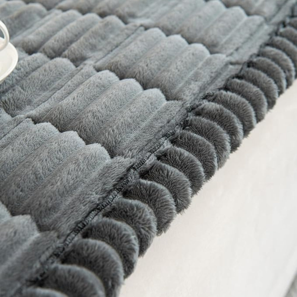 Elegant Plush Couch Cover with Anti-Slip Design Ð Cozy Protection for Your Living Room 7