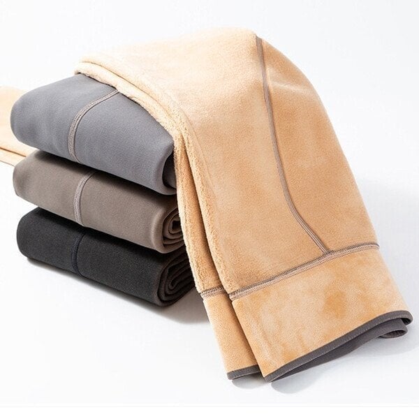 Warm, stretchy fleece pantyhose made from a nylon blend, featuring a transparent look. Ideal for winter wear, these one-size-fits-most hosi 8