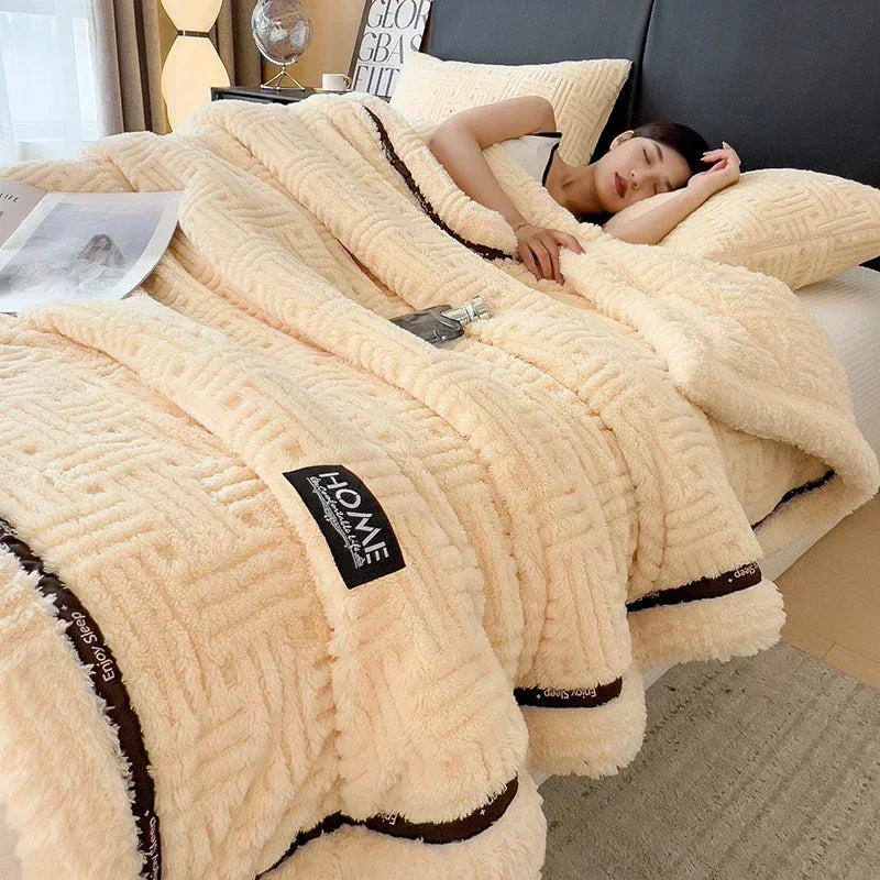 Fleece blanket – Soft and fluffy – Warm breathable throw – Cozy home accessory for living room 12