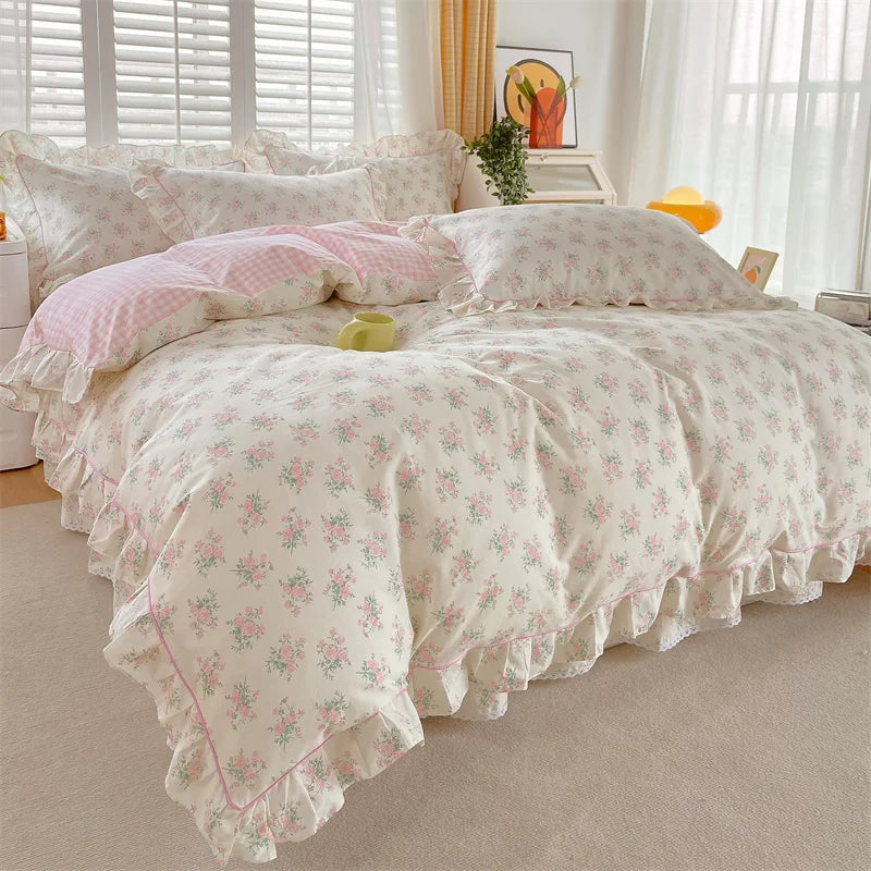 Floral cotton duvet cover queen set featuring a delicate ruffle edge, perfect for cozy bedrooms. The soft, breathable fabric showcases a vibrant floral pattern in 0