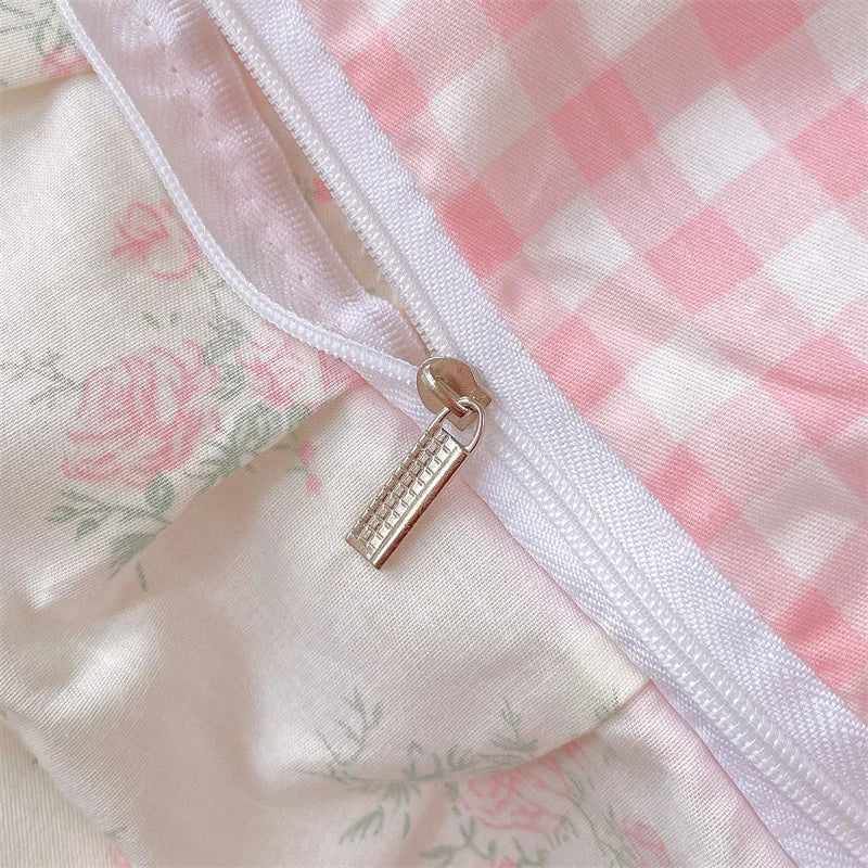 Floral cotton duvet cover queen set featuring a delicate ruffle edge, perfect for cozy bedrooms. The soft fabric showcases a charming floral pattern in pastel colors 8