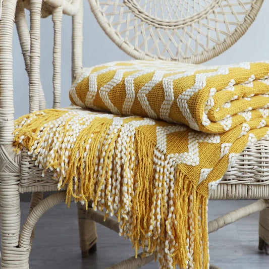 Nordic Knit Blanket – Cozy & Stylish for Every Season