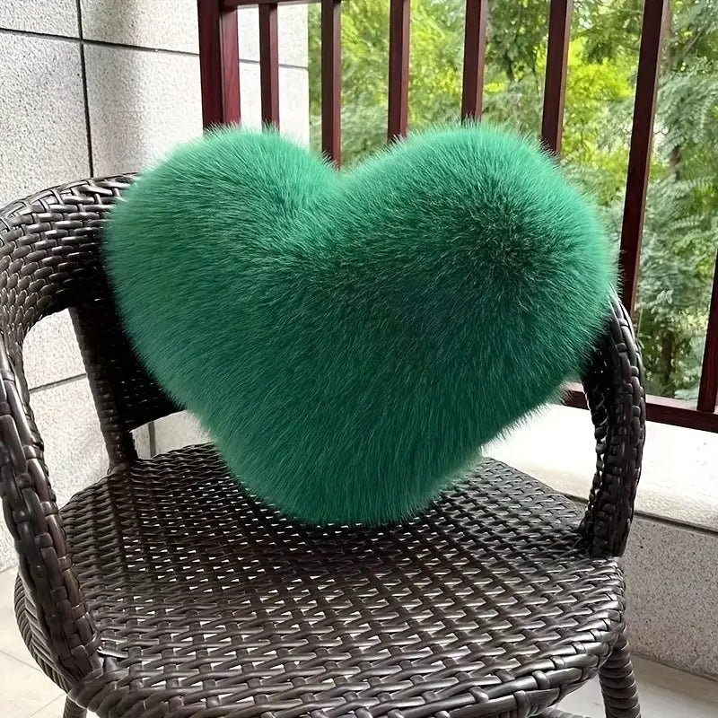 Heart-Shaped Plush Throw Pillow in Soft Faux Fur – Cozy Decorative Couch Pillow for Living Room Accents 2