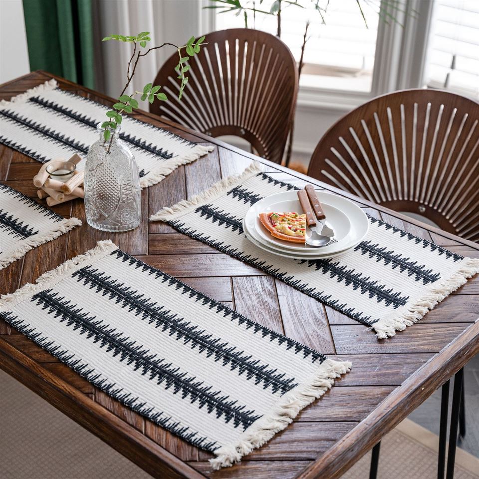 Hemp tablecloth – Handcrafted boho fringe – Natural earthy texture – Perfect for dining occasions 0