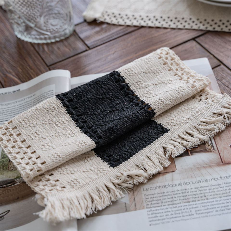 Hemp tablecloth – Handcrafted boho fringe – Natural earthy texture – Perfect for dining occasions 4