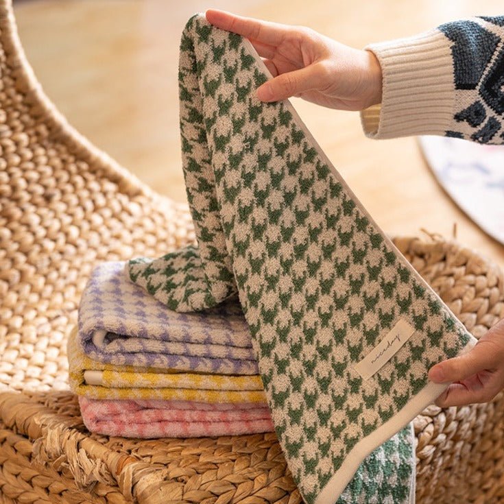 Houndstooth towel set – Soft cotton – Elegant design – Stylish bathroom accessory 6