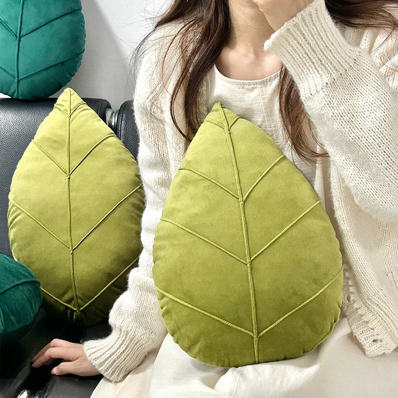 Leaf-shaped pillow – Plush material – Green design – Cozy living room accent – 15 x 9.8 in 0