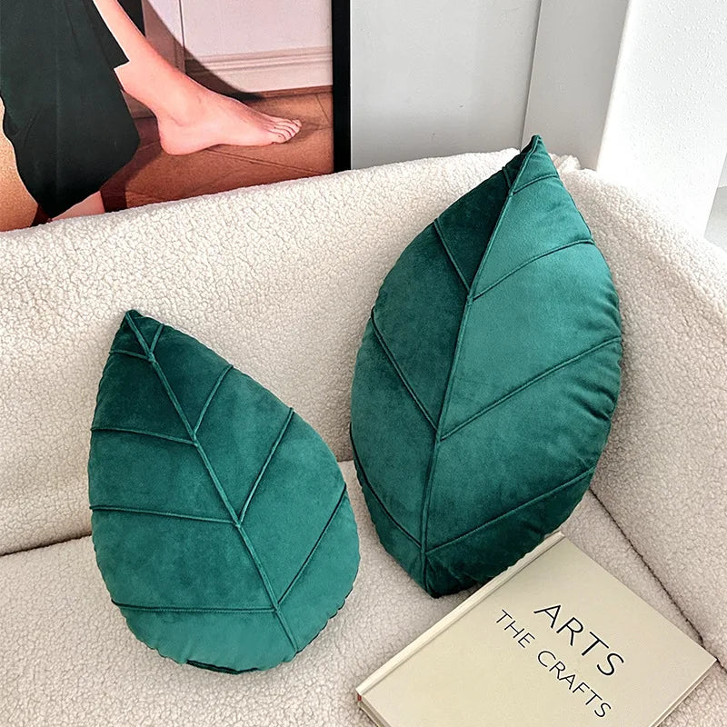 Leaf-shaped pillow – Plush material – Green design – Cozy living room accent – 15 x 9.8 in 4