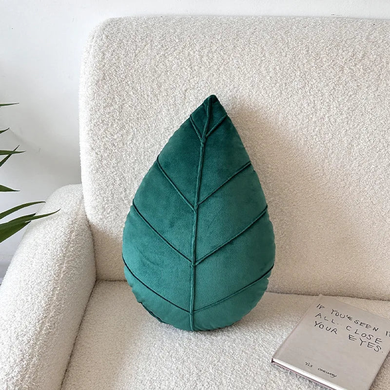 Leaf-shaped pillow – Plush material – Green design – Cozy living room accent – 15 x 9.8 in 5