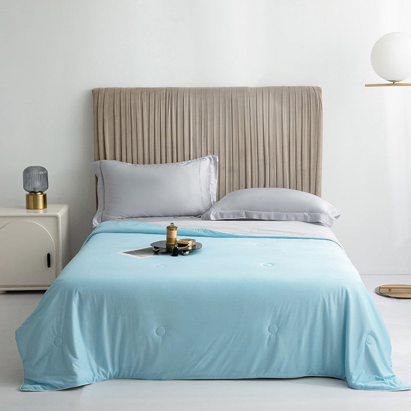 Lightweight quilt – Cool-touch fabric – Breathable design – Ideal for summer nights 4