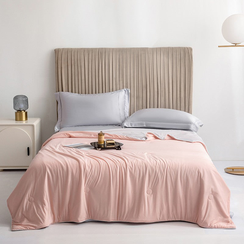 Lightweight quilt – Cool-touch fabric – Breathable design – Ideal for summer nights 5