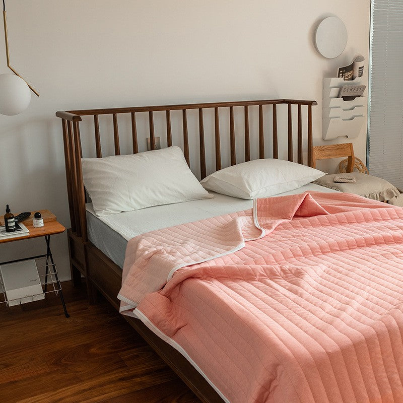 Lightweight quilt – Soft cotton – Textured stripe design – Breathable for summer comfort 4