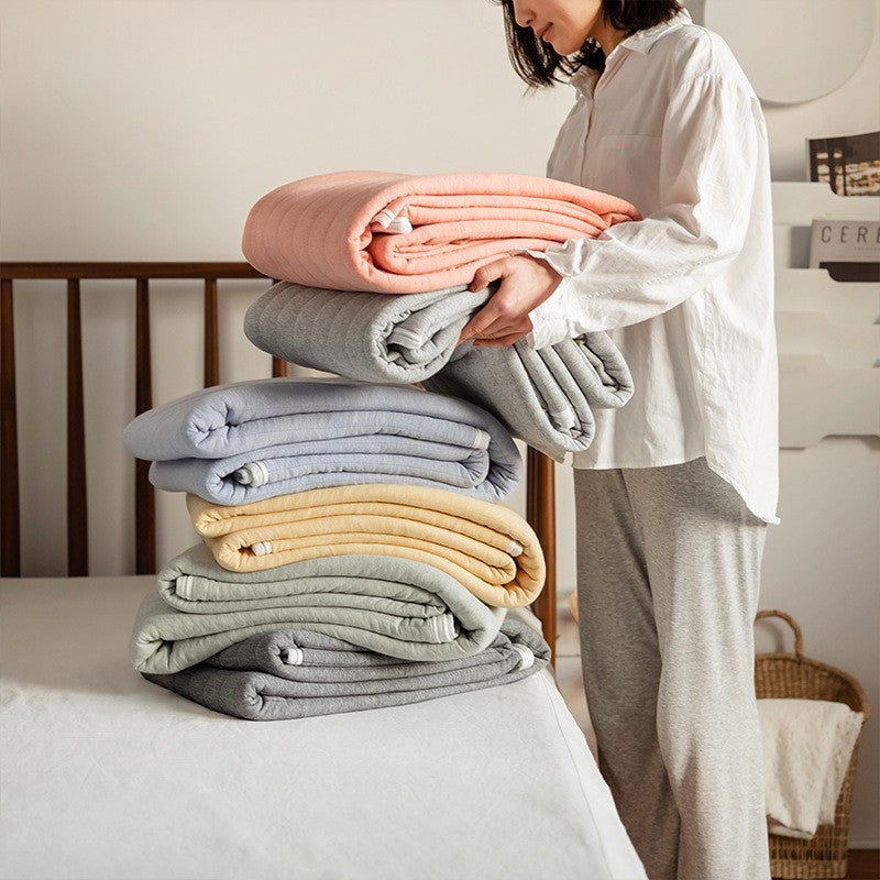 Lightweight quilt – Soft cotton – Textured stripe design – Breathable for summer comfort 8