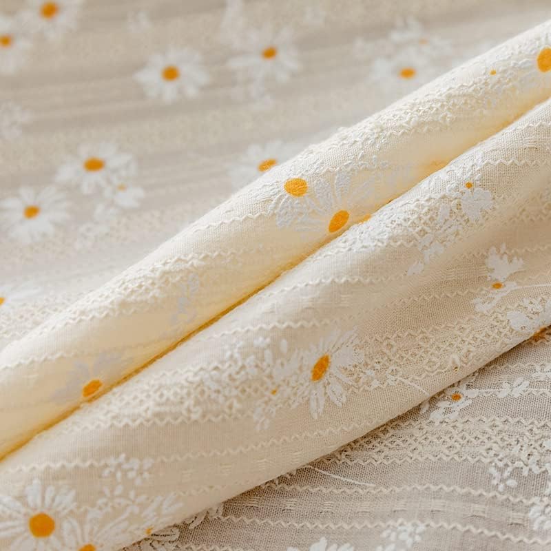 Linen tablecloth – Daisy embroidered design – Soft white fabric – Perfect for dining occasions 4