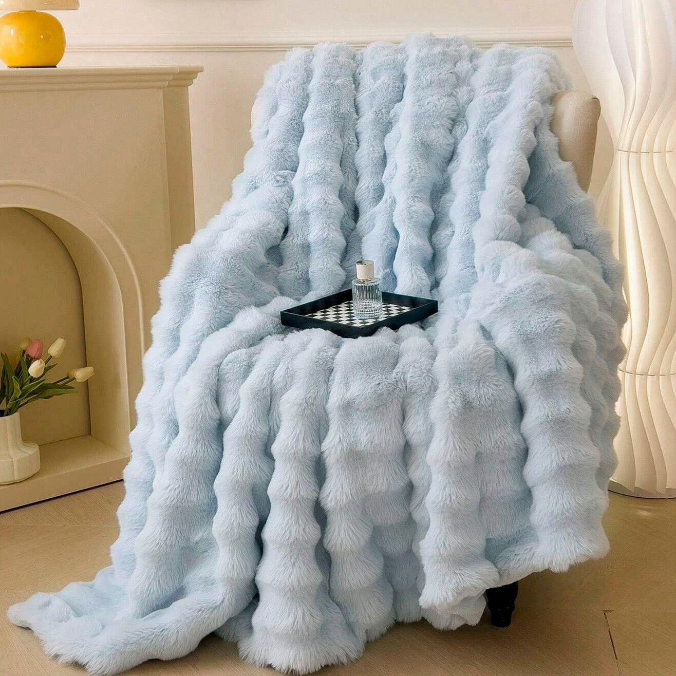 Luxurious Faux-Fur Blanket Throw, All-Season Softness, 50 x 60 Inches, Premium Comfort, Ideal for Home and Travel 3