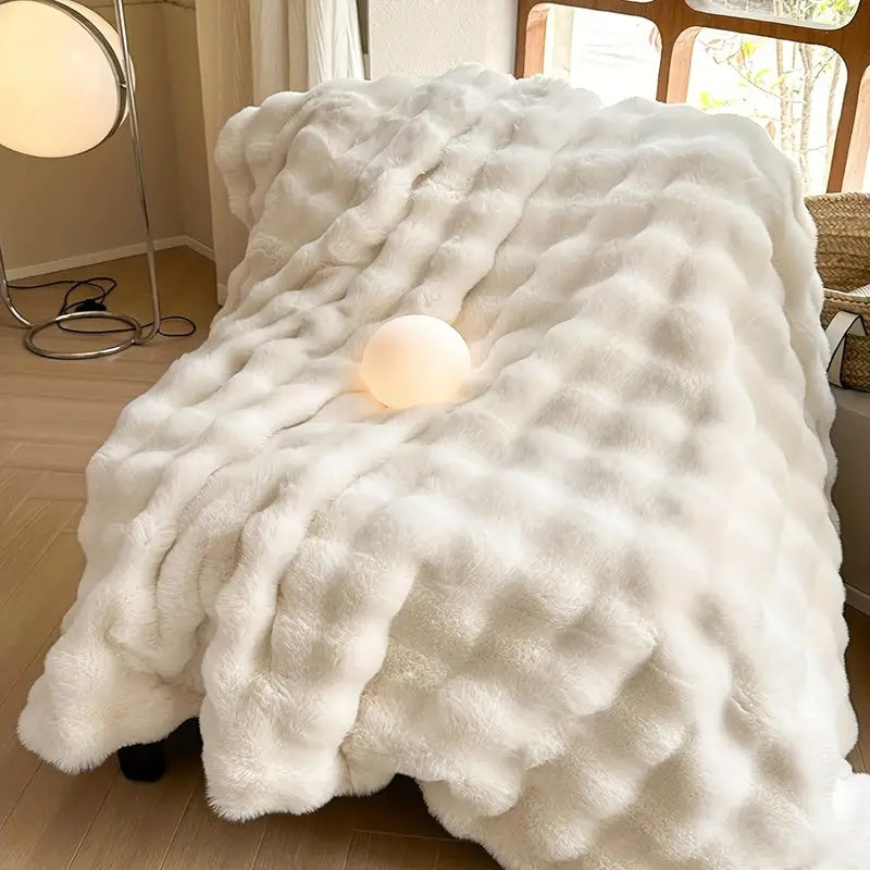 Luxurious Faux-Fur Blanket Throw, All-Season Softness, 50 x 60 Inches, Premium Comfort, Ideal for Home and Travel 4