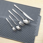 Luxury Silicone Draining Mat – Heat-Resistant Kitchen Solution for Modern Interiors 3
