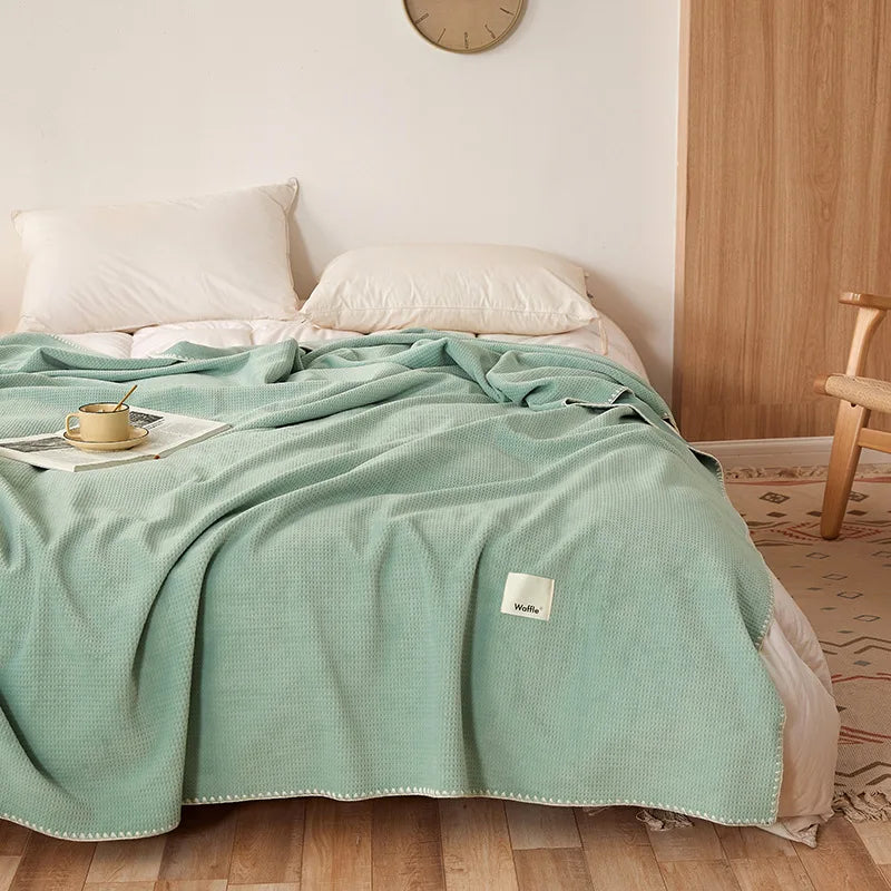 Luxury velvet blanket in a rich, solid color, designed for all seasons. Soft and cozy throw, perfect for adding warmth and elegance to any living space 11