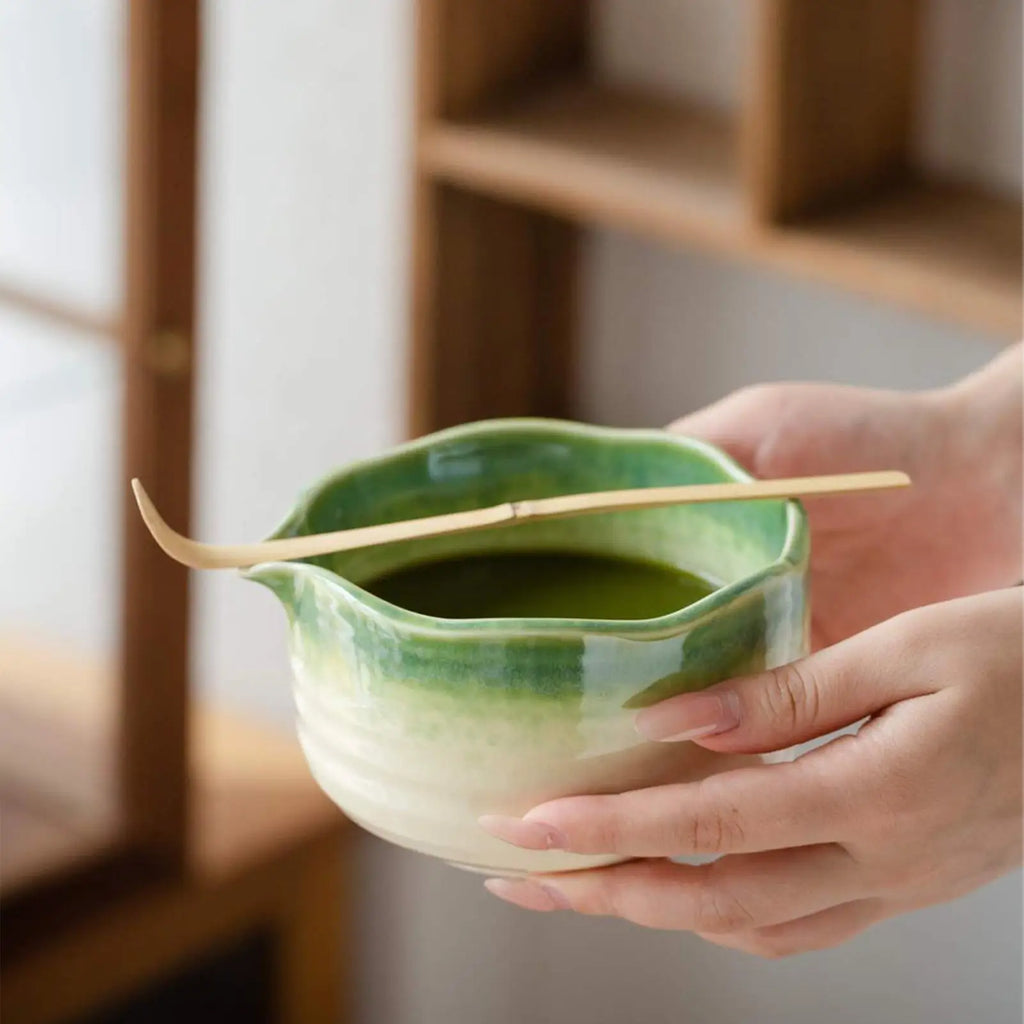 Matcha Whisk Set – Ceramic Bowl with Spout – 5-Piece Japanese Tea Ceremony Kit 3