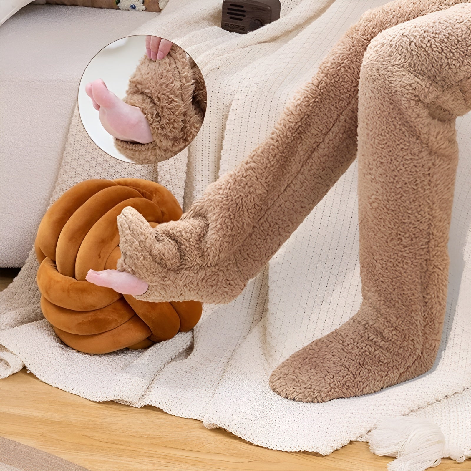 Cozy over-the-knee socks made from soft, warm fabric, perfect for winter. Available in various colors, these stylish accessories feature a snug fit 2