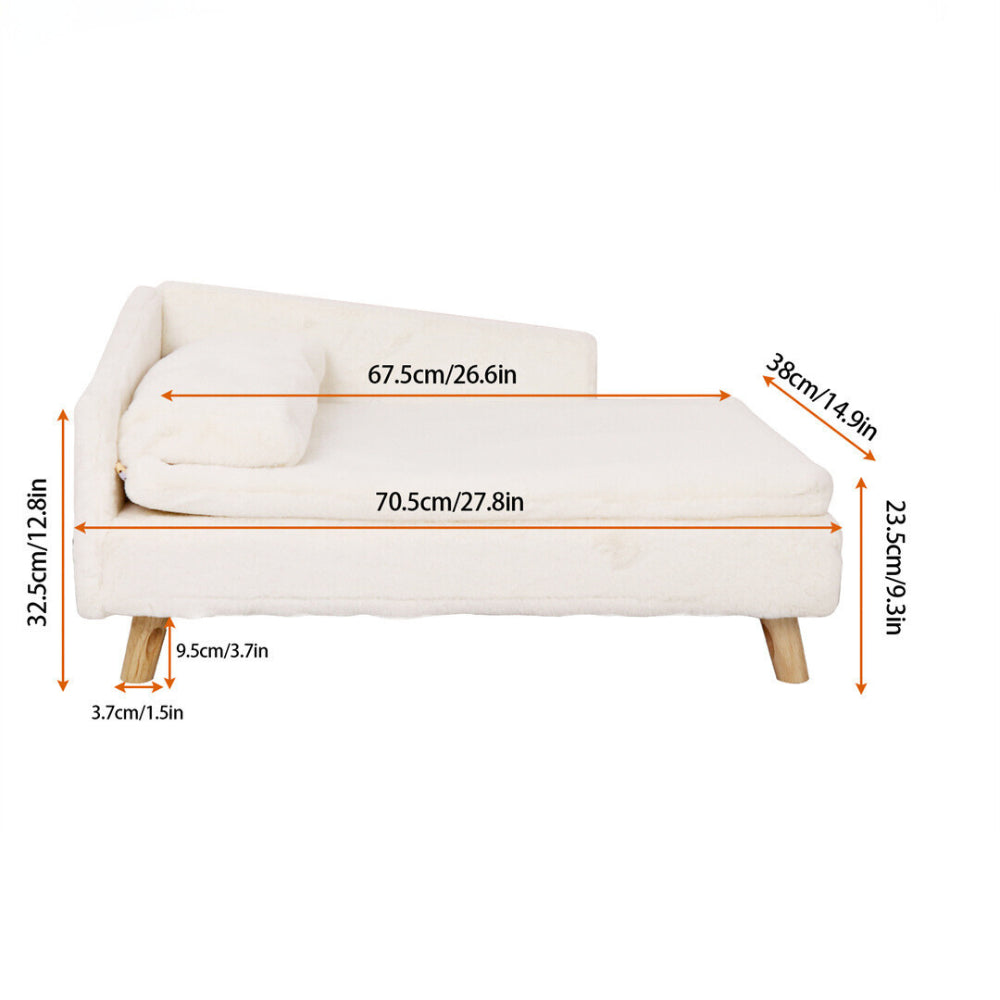 Cozy pet bed in plush linter fabric, featuring a soft beige color and stylish wooden legs. Available in two sizes, perfect for small to medium 0