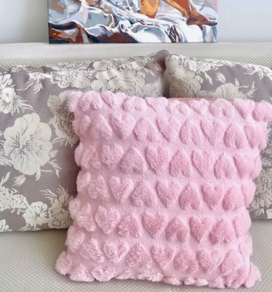 Pillow cover – Soft polyester – Heart design – Cozy home accessory – 17.7 x 17.7 in 1