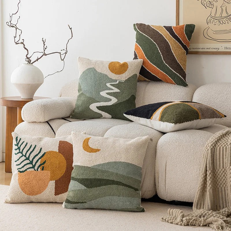Pillow cover – Soft velvet – Abstract sunset design – 18 x 18 in – Modern home accent 1