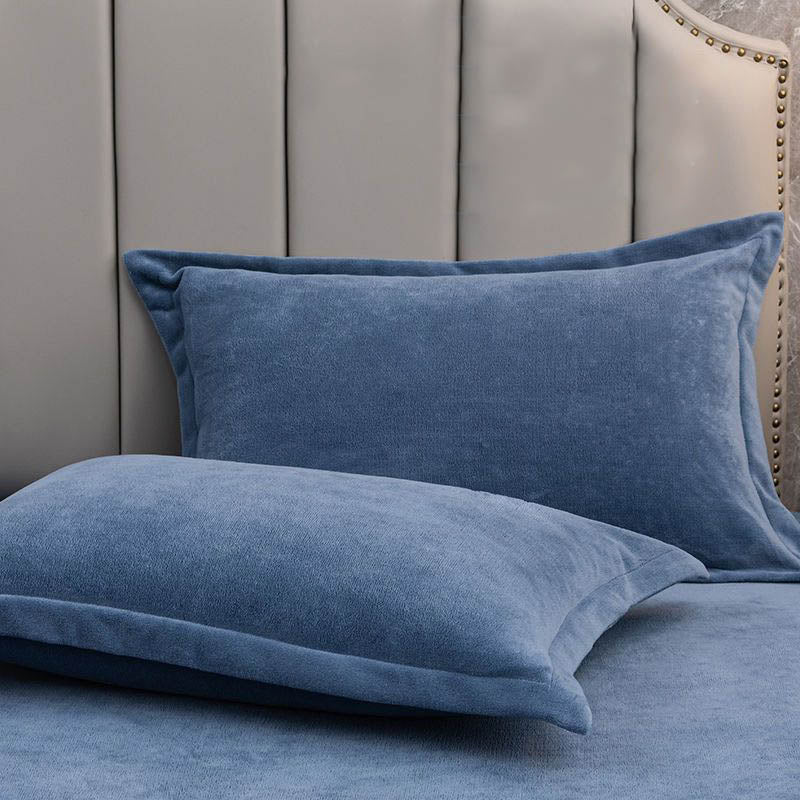 Pillowcases – Soft fleece – Solid color design – Elegant bedding accessory – 16 x 21 in & 19 x 29 in 10