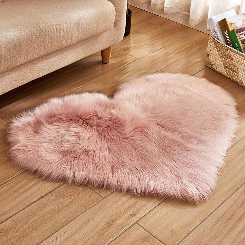 Plush heart rug – Soft fabric – Non-slip backing – Cozy home accent for living room or bedroom 4