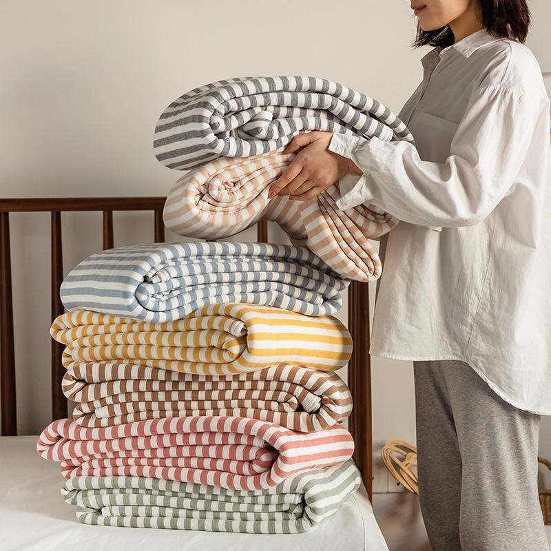 Quilt – Lightweight cotton – Striped Japanese design – Breathable summer bedding 2