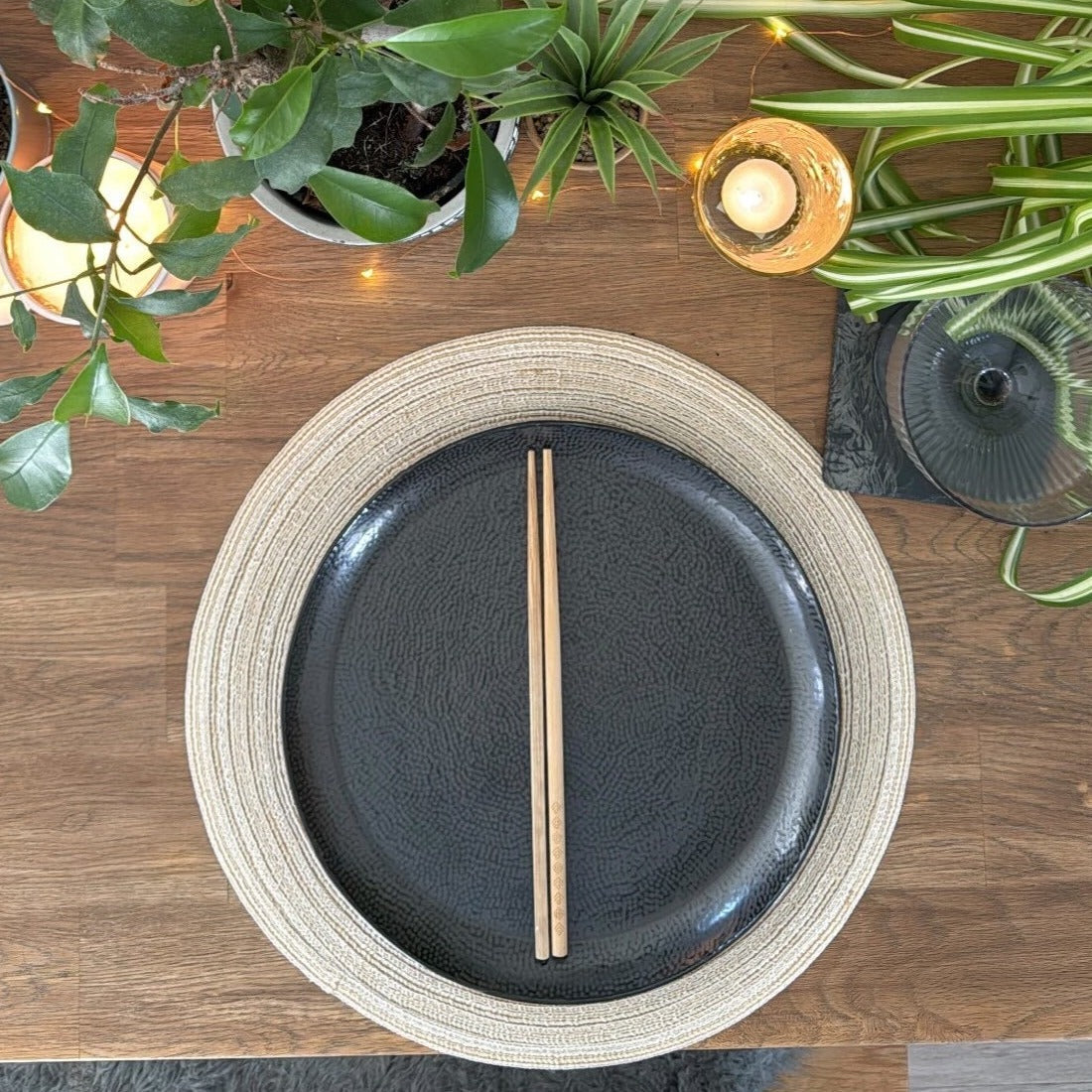 Round placemats – Eco-friendly linen – Set of 6 – Stylish dining table mats 1