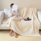 Soft Fleece Throw Blanket – Ultra-Warm Cozy Blanket for Bed & Sofa, Lightweight All-Season Comfort