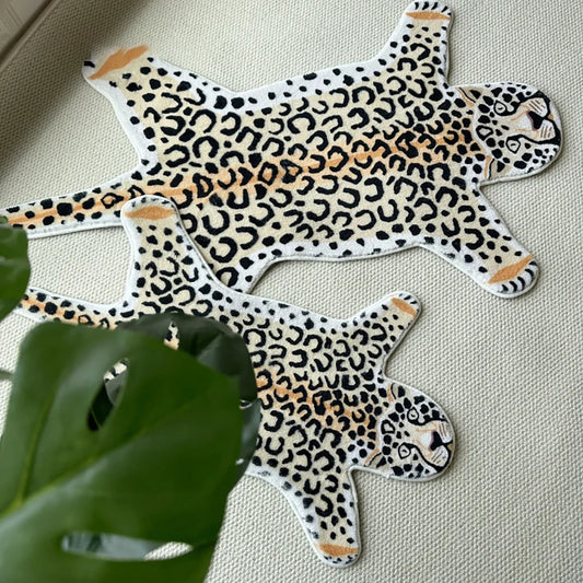 Soft Pink Leopard Area Rug - Cozy Faux Cashmere Living Room Rugs with Unique Animal Pattern for Bedroom and Indoor Use-2