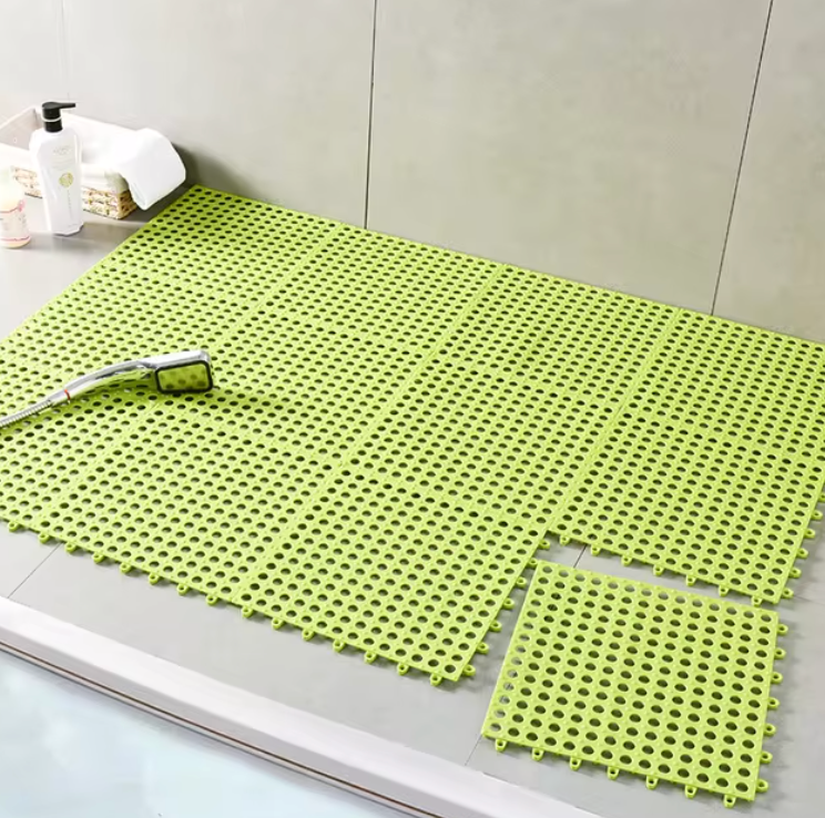 Shower tiles – Antibacterial plastic – Non-slip design – Easy assembly – 11.8 x 11.8 in 2
