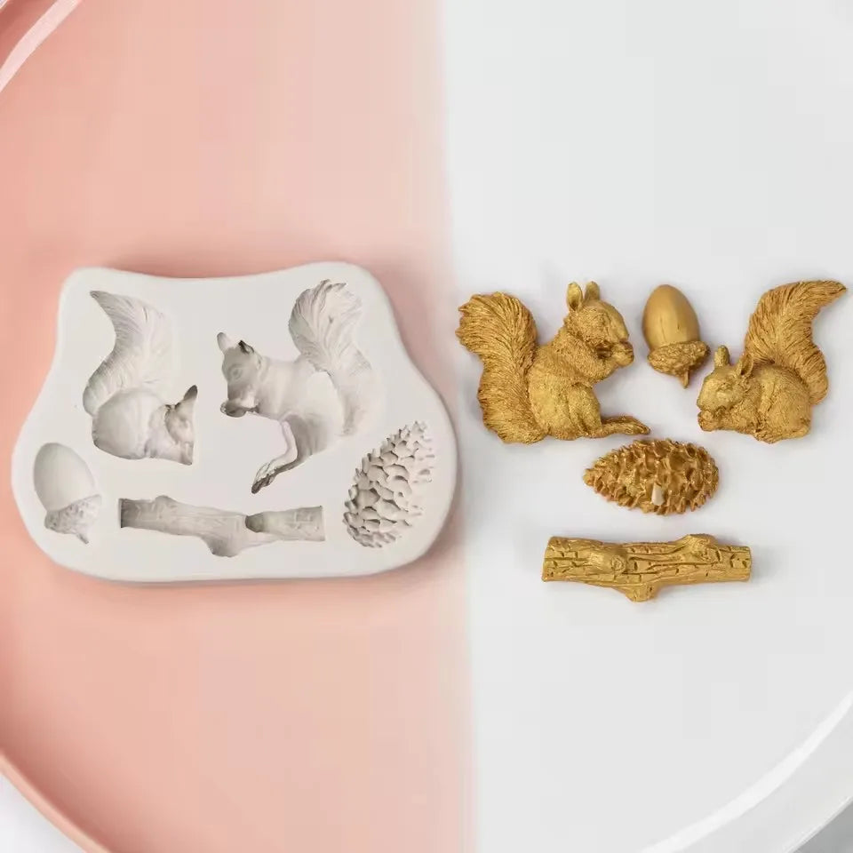 Silicone mold – Pine cone design – Non-stick baking tool – Ideal for fondant and chocolate 1