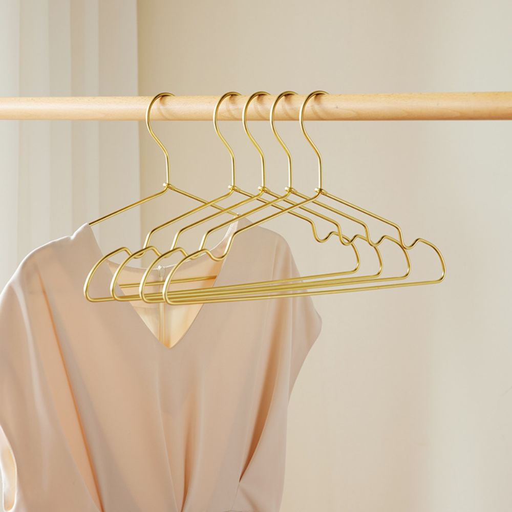 Slim Aluminum Hangers - Elegant Space-Saving Clothes Hangers 3