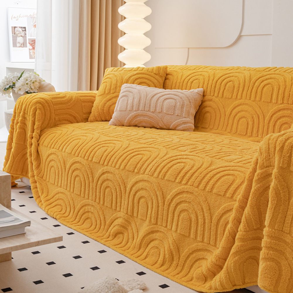 Sofa cover – Plush microfiber blend – Elegant curve design – Stylish protection for living room furniture 3