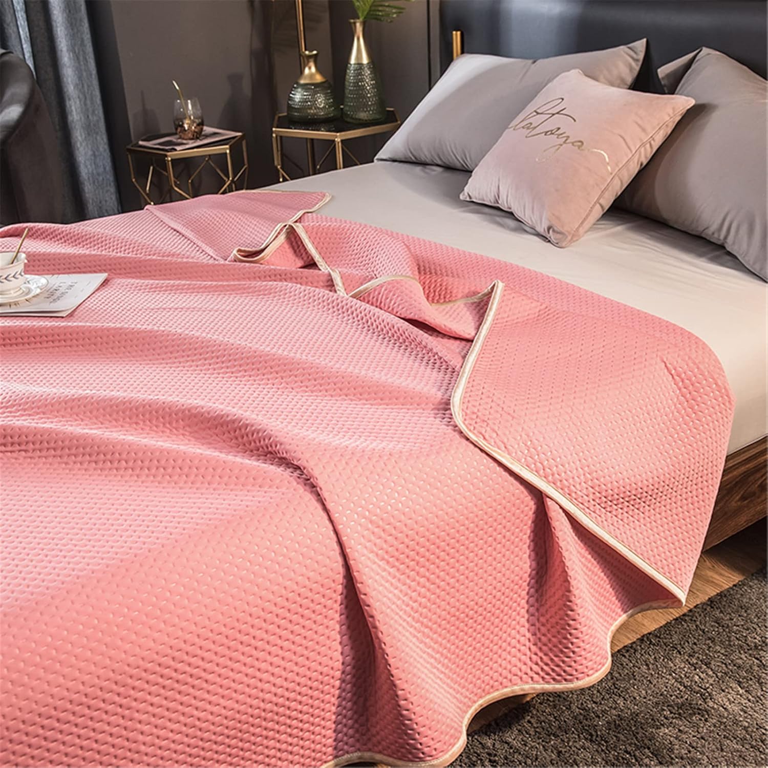 Summer quilt – Lightweight silk blend – Blush color – Elegant bedding for warm nights 2