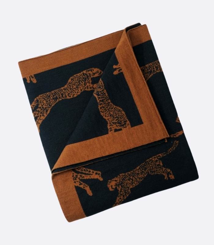 Throw blanket – Double-sided cotton blend – Leopard print – Cozy home accent – 51 x 71 in 0
